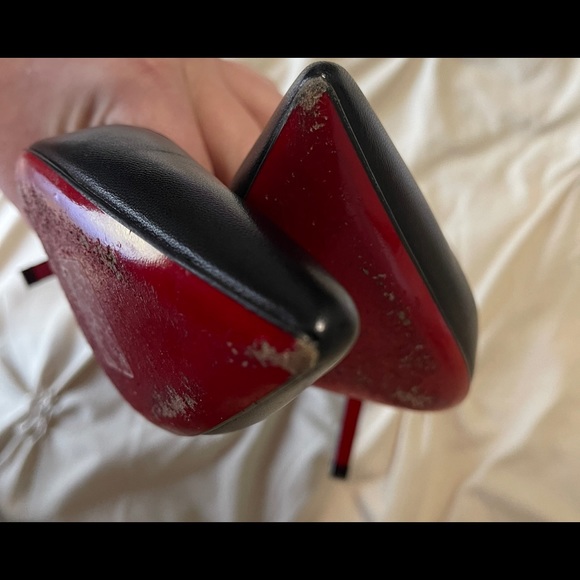 Christian Louboutin - Picture 5 of 13